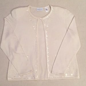 ❤️3/$25❤️ Alfred Dunner | EUC Ivory Embellished Sweater size M